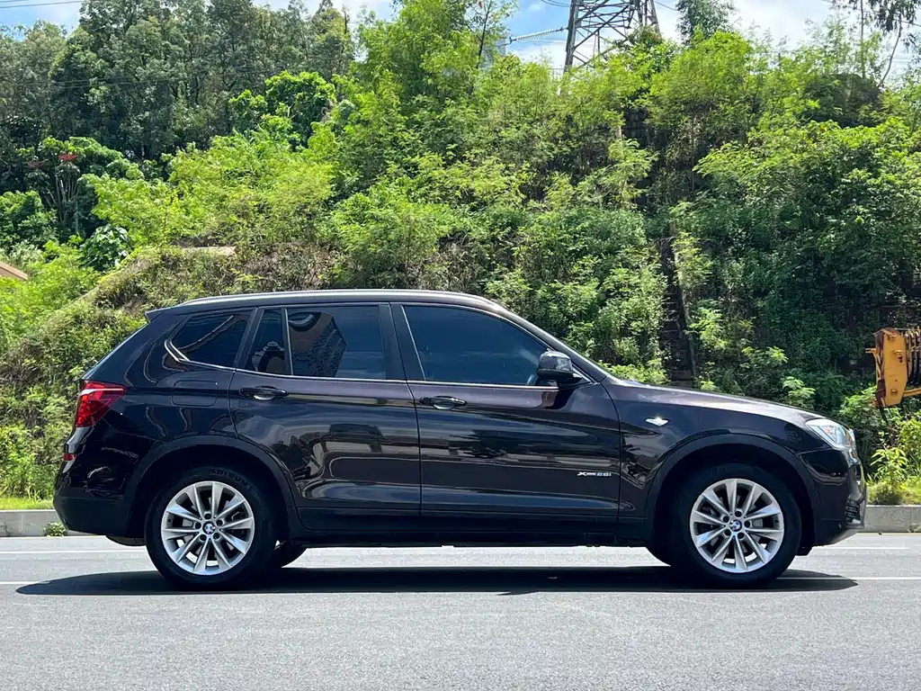 BMW X3 (Import) — миниатюра 4
