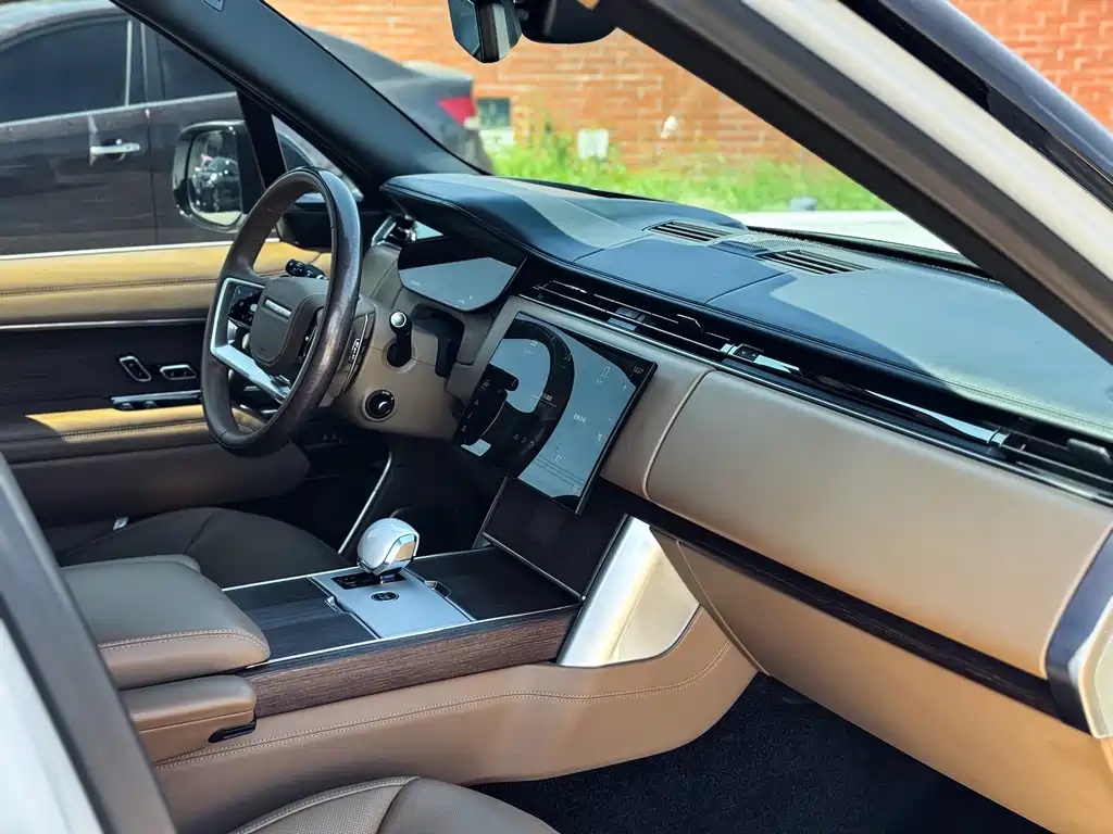Land Rover Range Rover — миниатюра 7