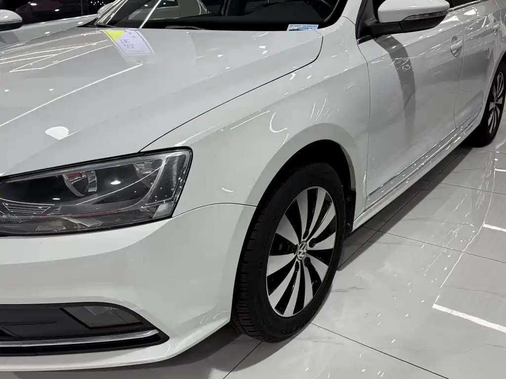 Volkswagen Sagitar — миниатюра 12