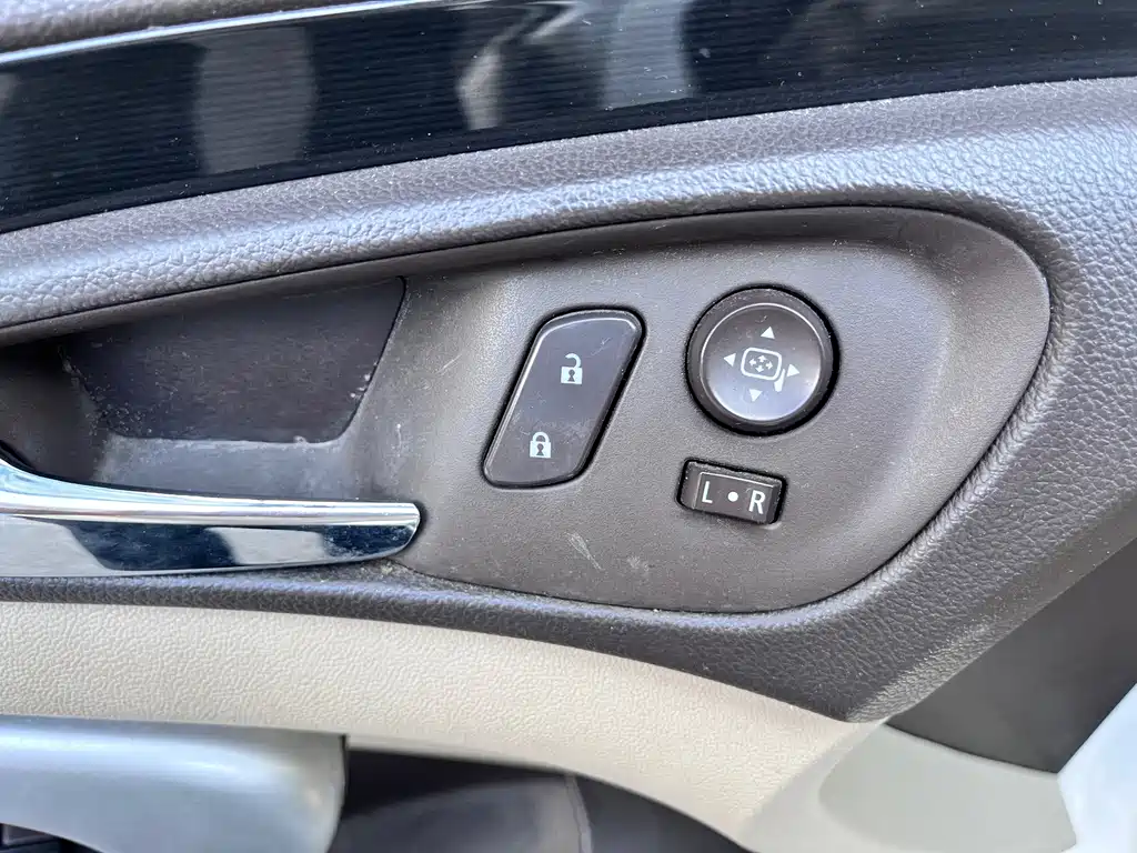 Buick Regal — миниатюра 9