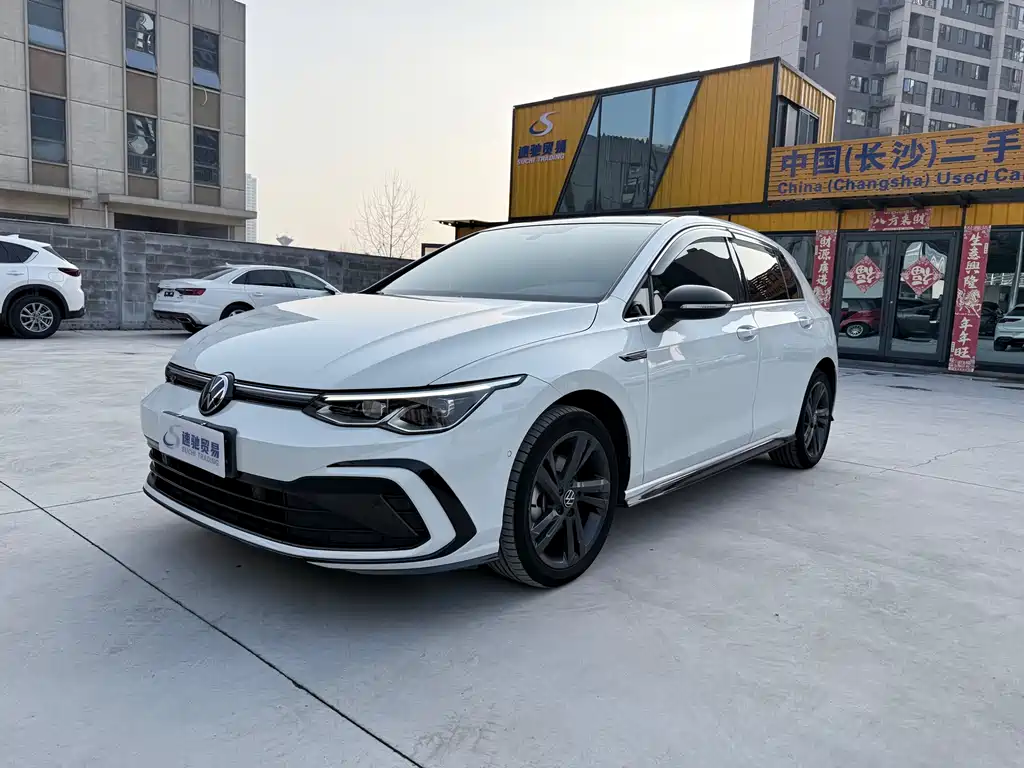 Volkswagen Golf 2023