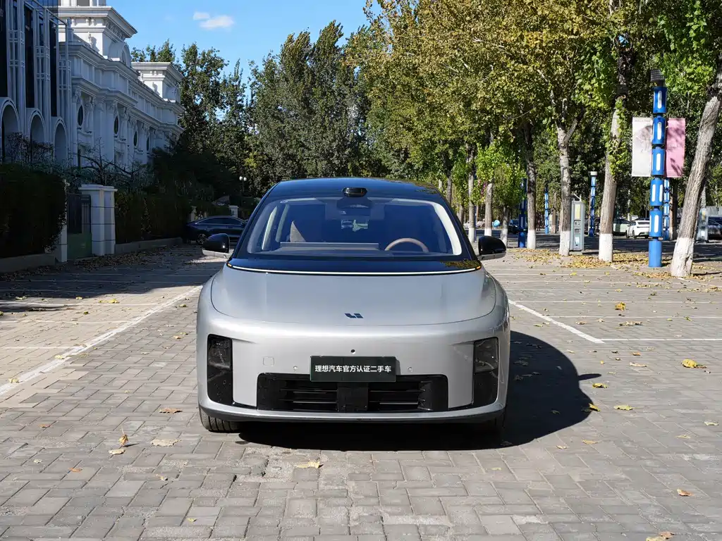 Li Auto Li i8 — миниатюра 2