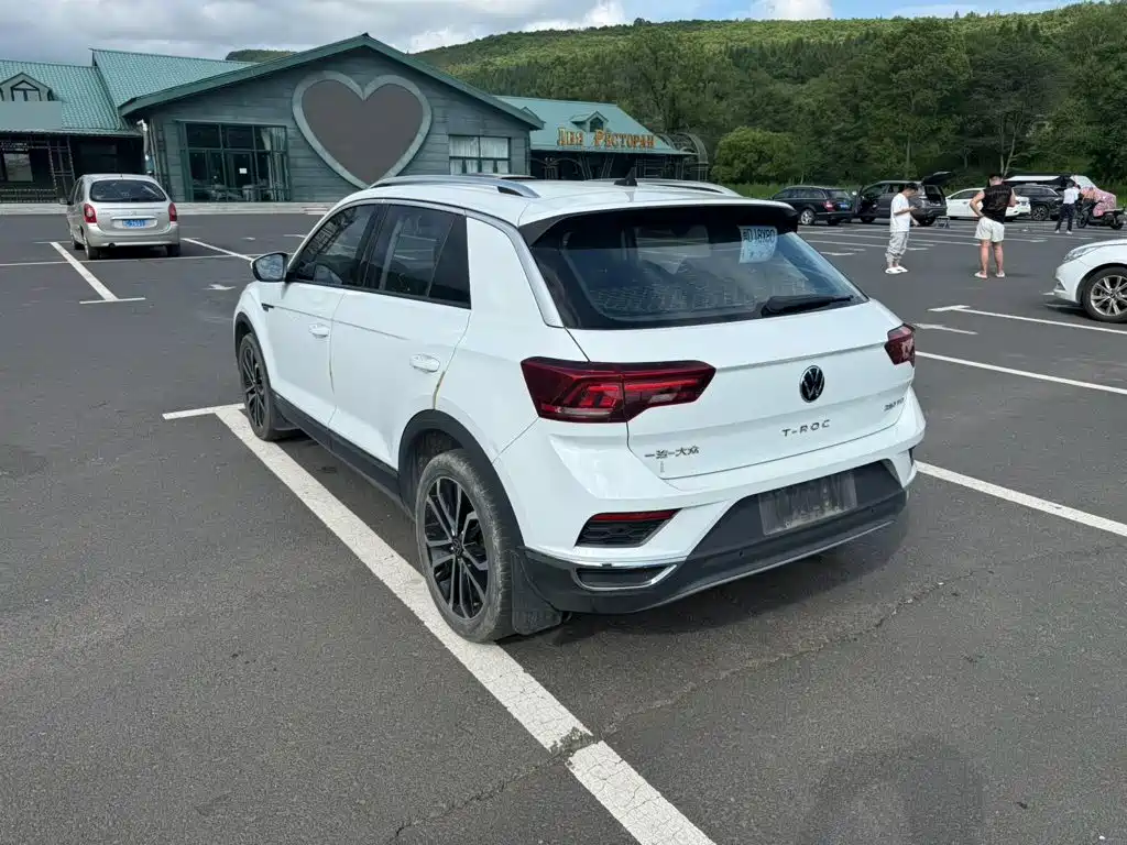 Volkswagen T-Roc — миниатюра 6