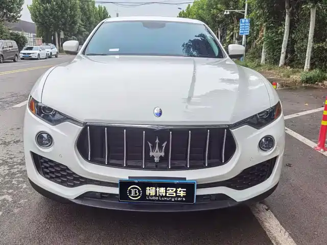 MASERATI LEVANTE 2017