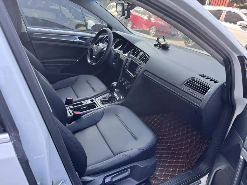 Volkswagen Golf — миниатюра 8