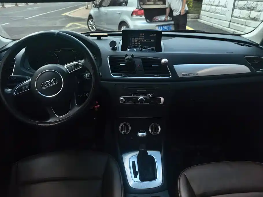 Audi Q3 — миниатюра 12