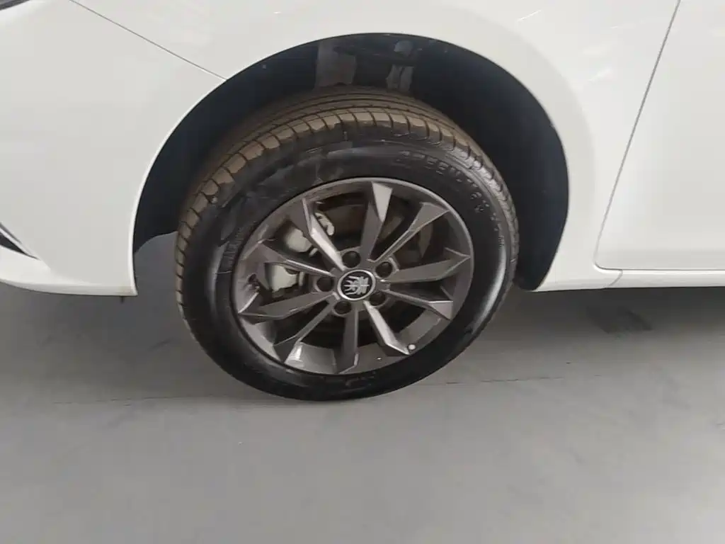 BYD Qin NEV — миниатюра 23