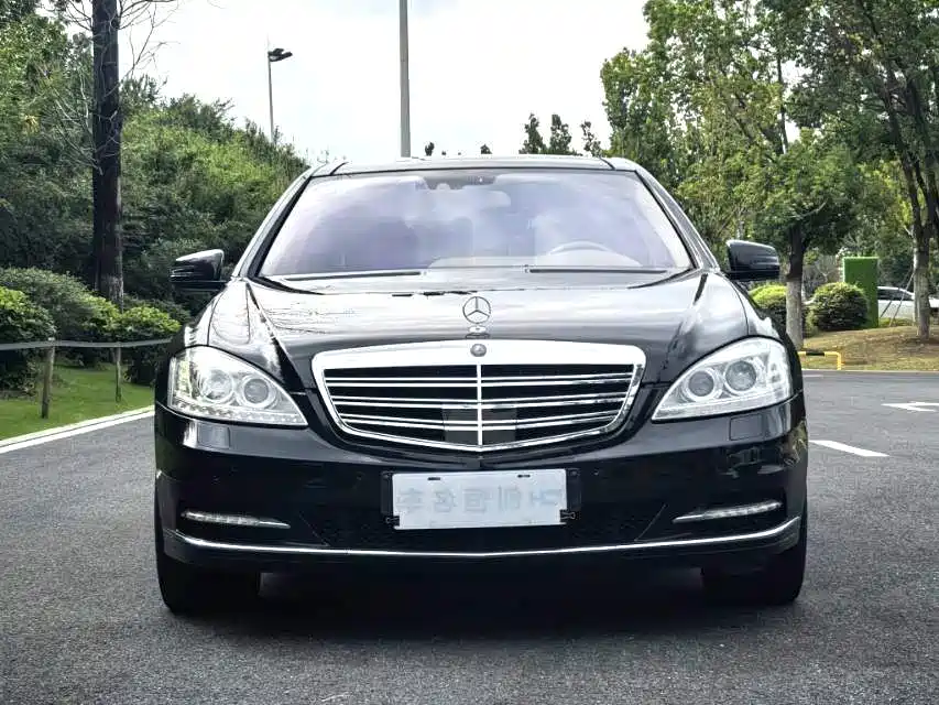 Mercedes-Benz S-Class — миниатюра 2