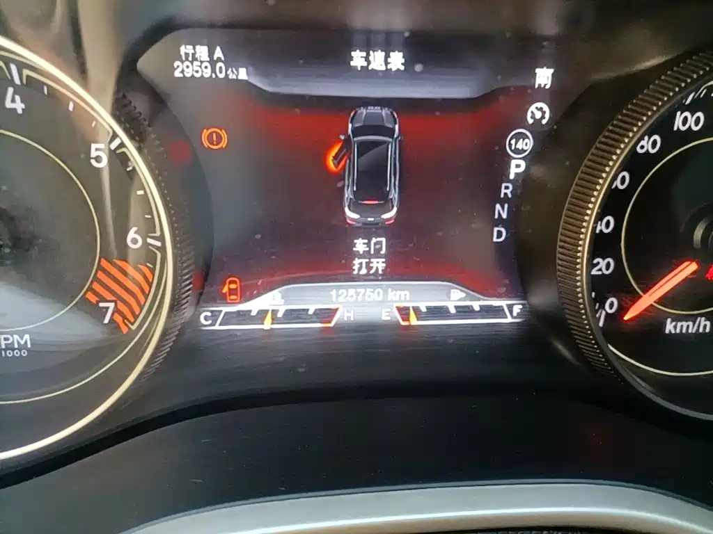 Jeep Cherokee (Import) — миниатюра 12