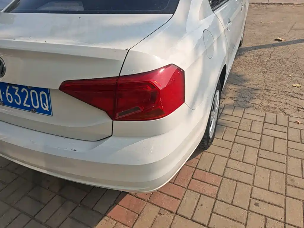 Volkswagen Jetta — миниатюра 8
