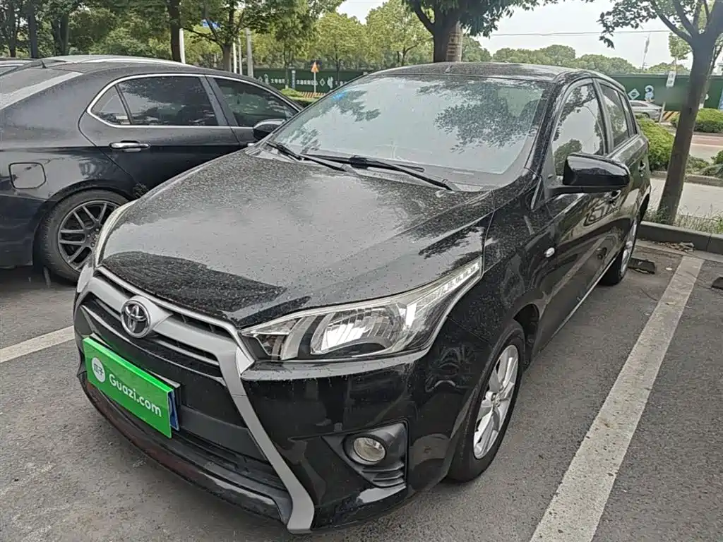 Toyota Yaris L 2014