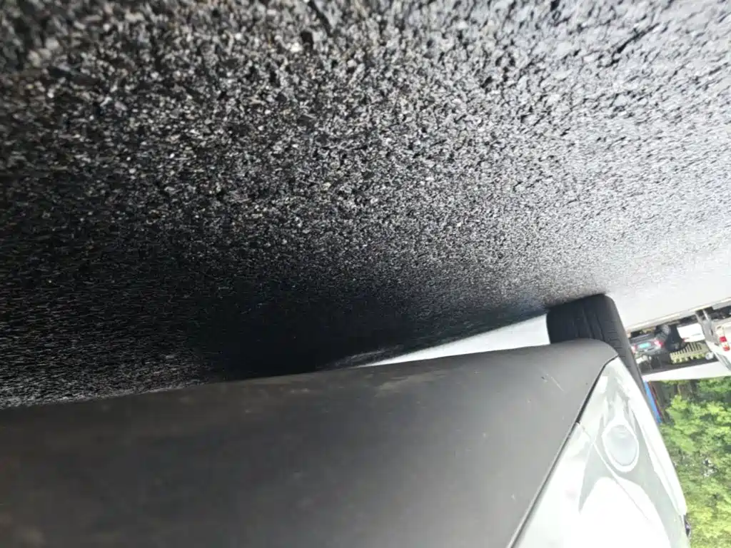 Tesla Model Y — миниатюра 22