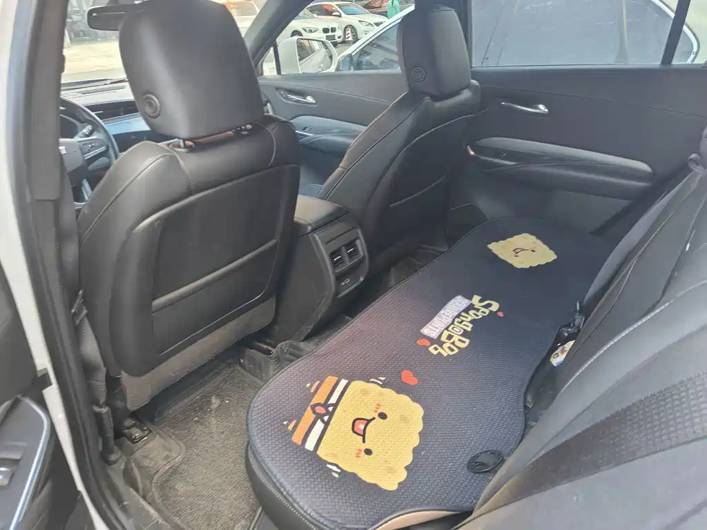 Cadillac XT4 — миниатюра 6