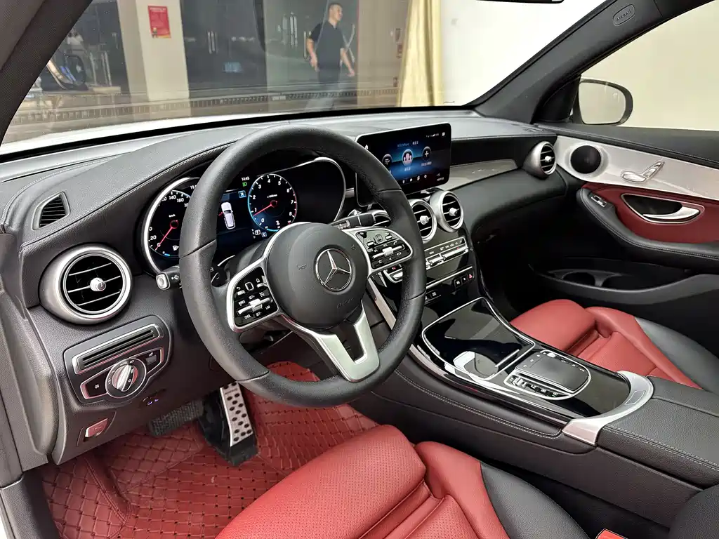 Mercedes-Benz GLC — миниатюра 11