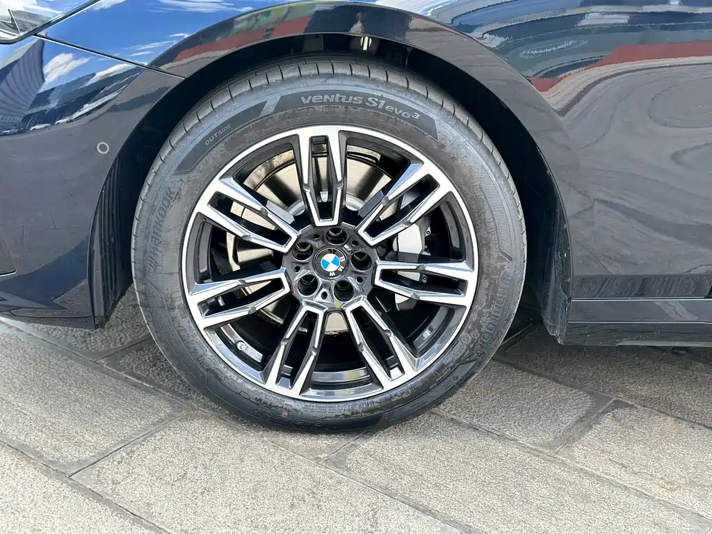 BMW 5 Series 5 2025 530Li Lead M Sport