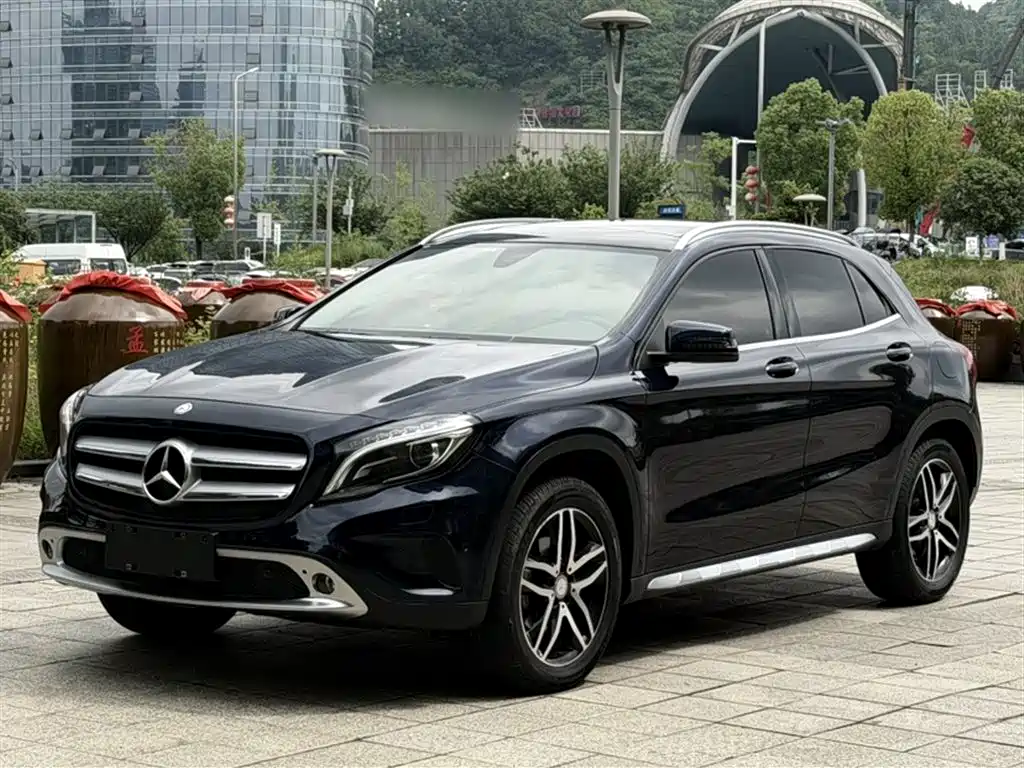 Mercedes-Benz GLA 2016