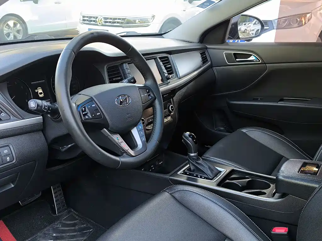 Hyundai Mistra — миниатюра 10