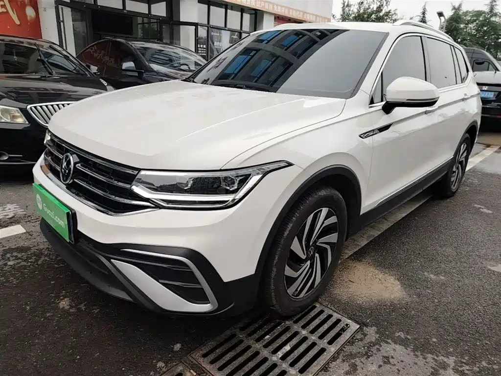 Volkswagen Tiguan L 2023