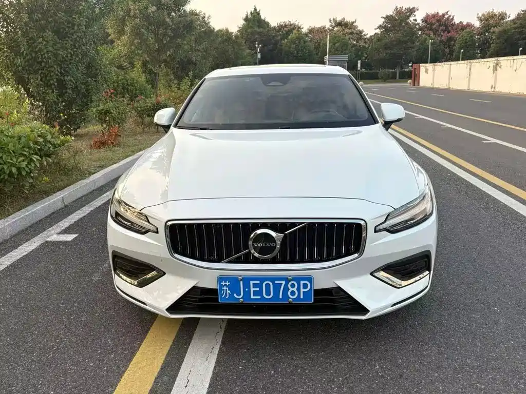 Volvo S60 — миниатюра 3