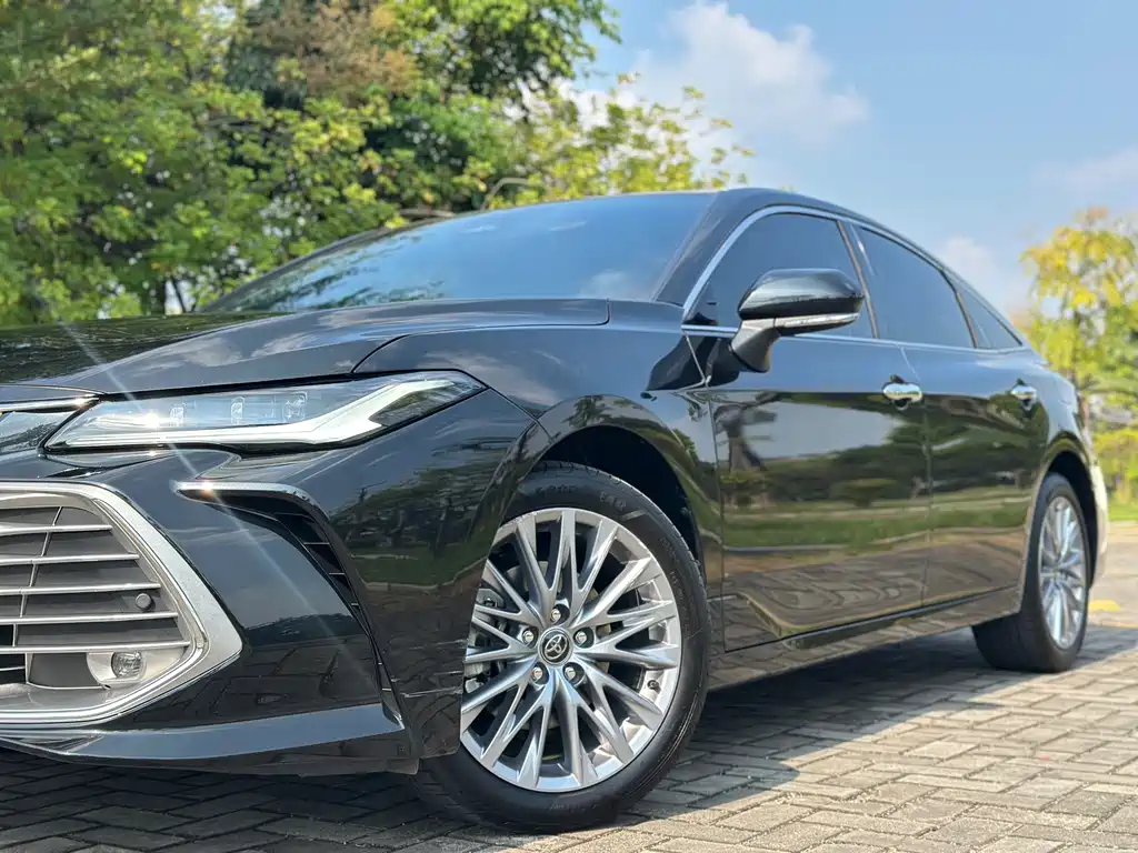 Toyota Avalon — миниатюра 6