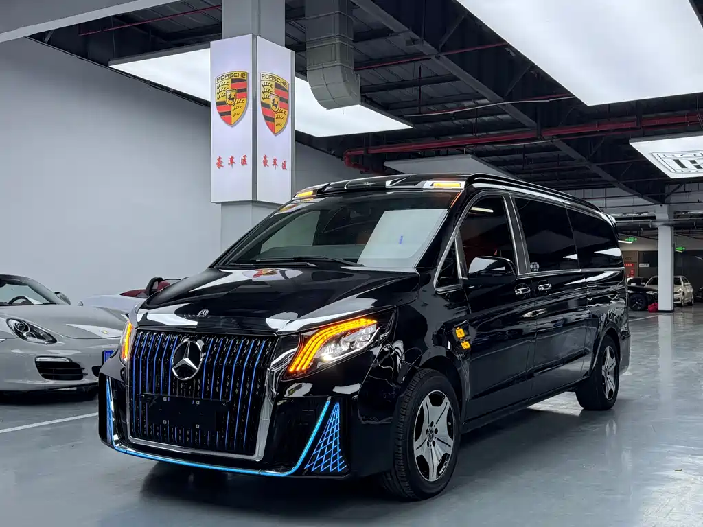 Mercedes-Benz Vito 2021 2.0T 7 мест