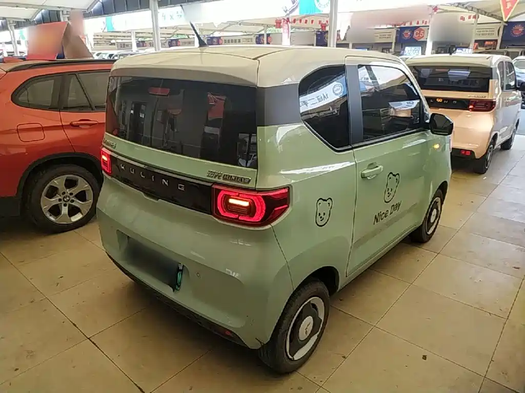 Wuling MINIEV — миниатюра 7