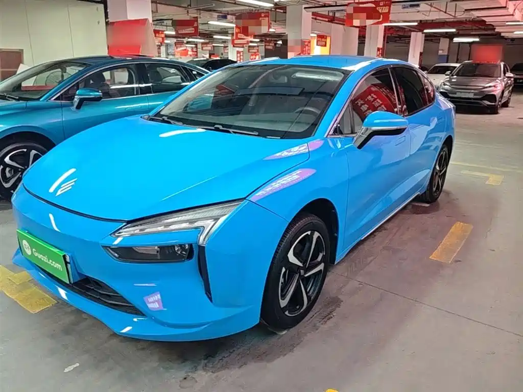 Jmev Yi 2025
