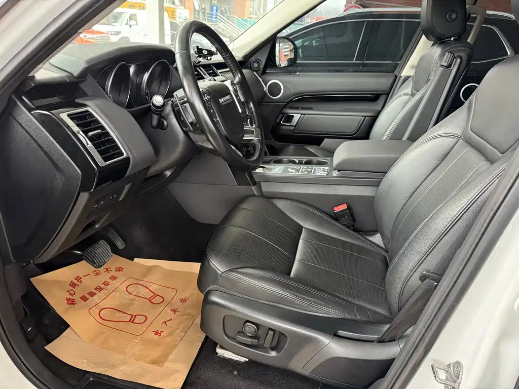Land Rover Discovery — миниатюра 7