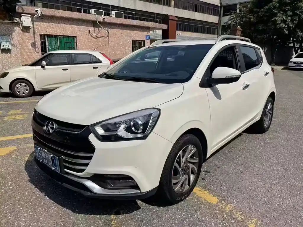 JAC Refine S2