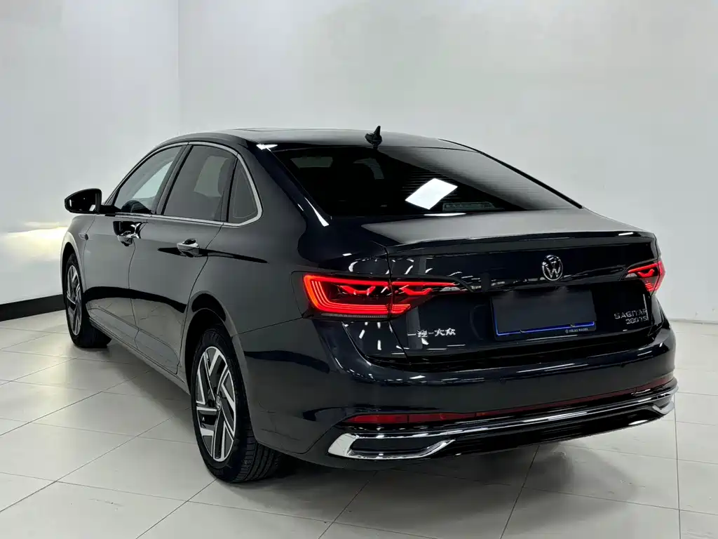 Volkswagen Sagitar — миниатюра 6