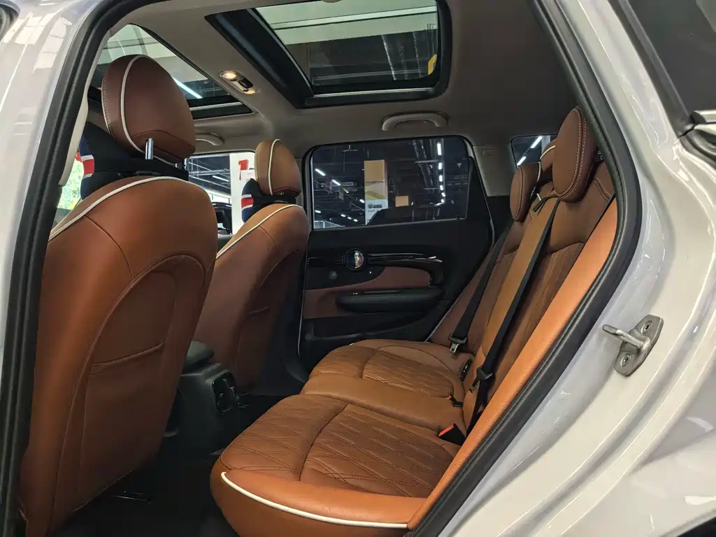 MINI Mini Clubman — миниатюра 12