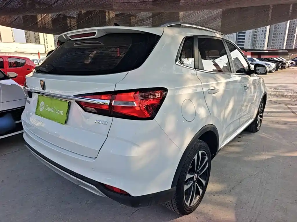 Roewe RX3 — миниатюра 7