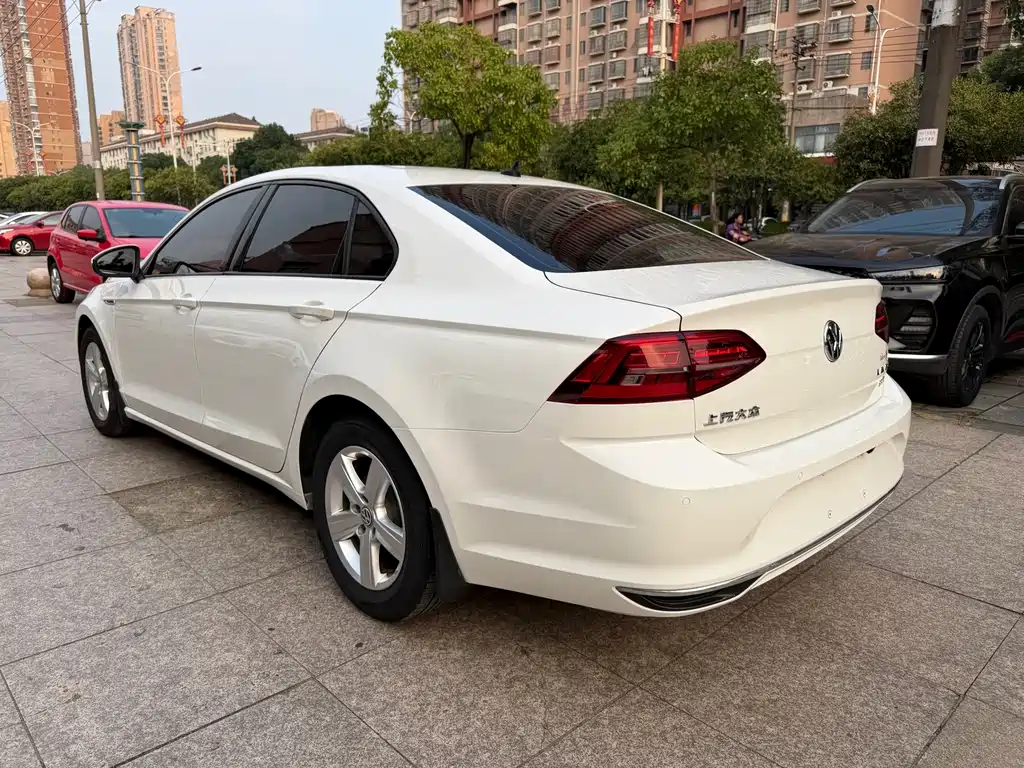 Volkswagen Lamando — миниатюра 9