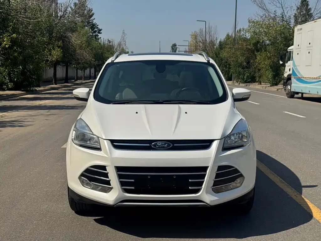 Ford Kuga — миниатюра 2