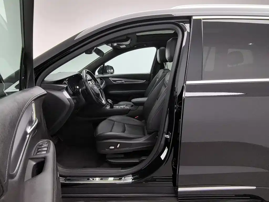 Cadillac XT6 — миниатюра 10