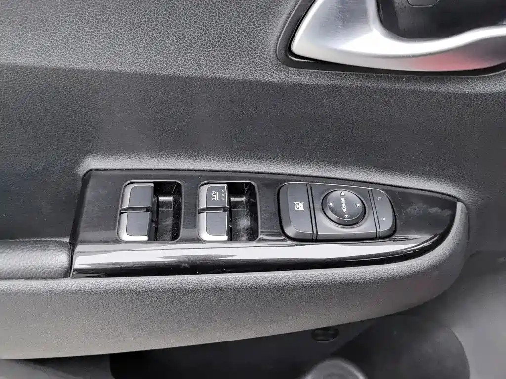 Kia KX Cross — миниатюра 9