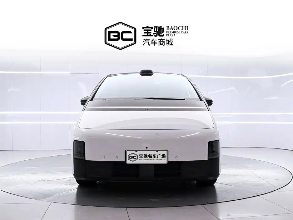 Li Auto Li MEGA — миниатюра 2
