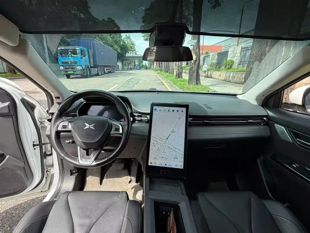 XPeng G3 — миниатюра 10