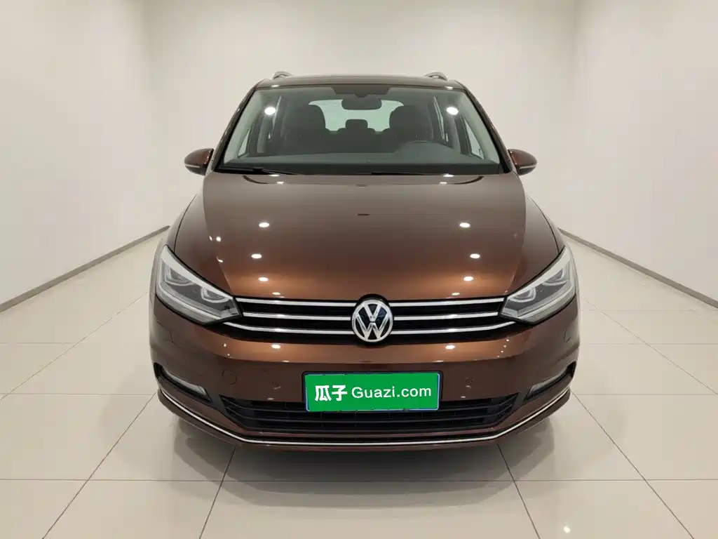 Volkswagen Touran — миниатюра 2