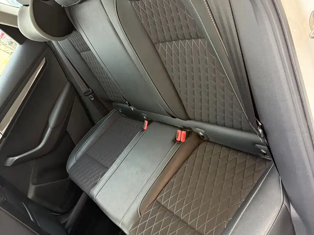 Skoda Karoq 2020 TSI280 Luxury VI