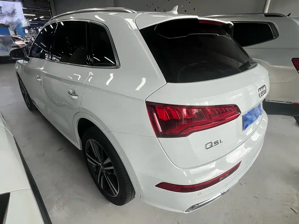 Audi Q5L 2020 40 TFSI Fashion