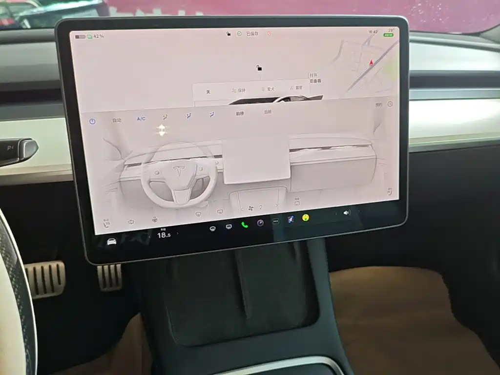 Tesla Model 3 — миниатюра 13