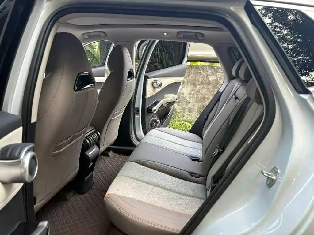 BYD Yuan Plus — миниатюра 5