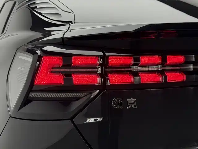 Lynk & Co 05 — миниатюра 6