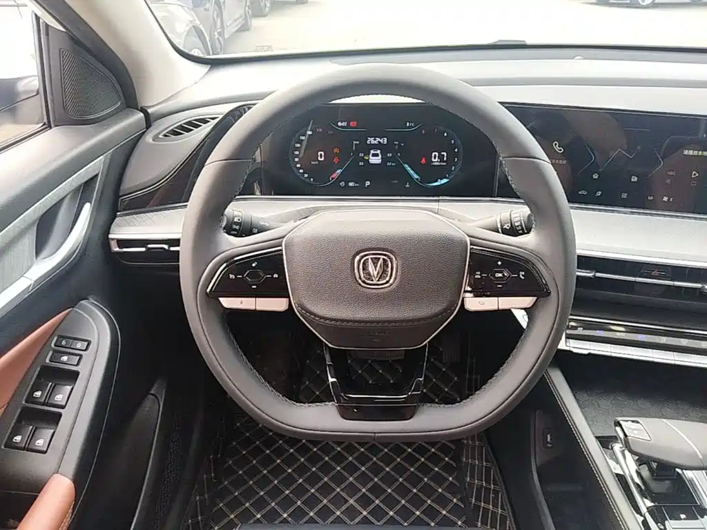 Changan Eado — миниатюра 11
