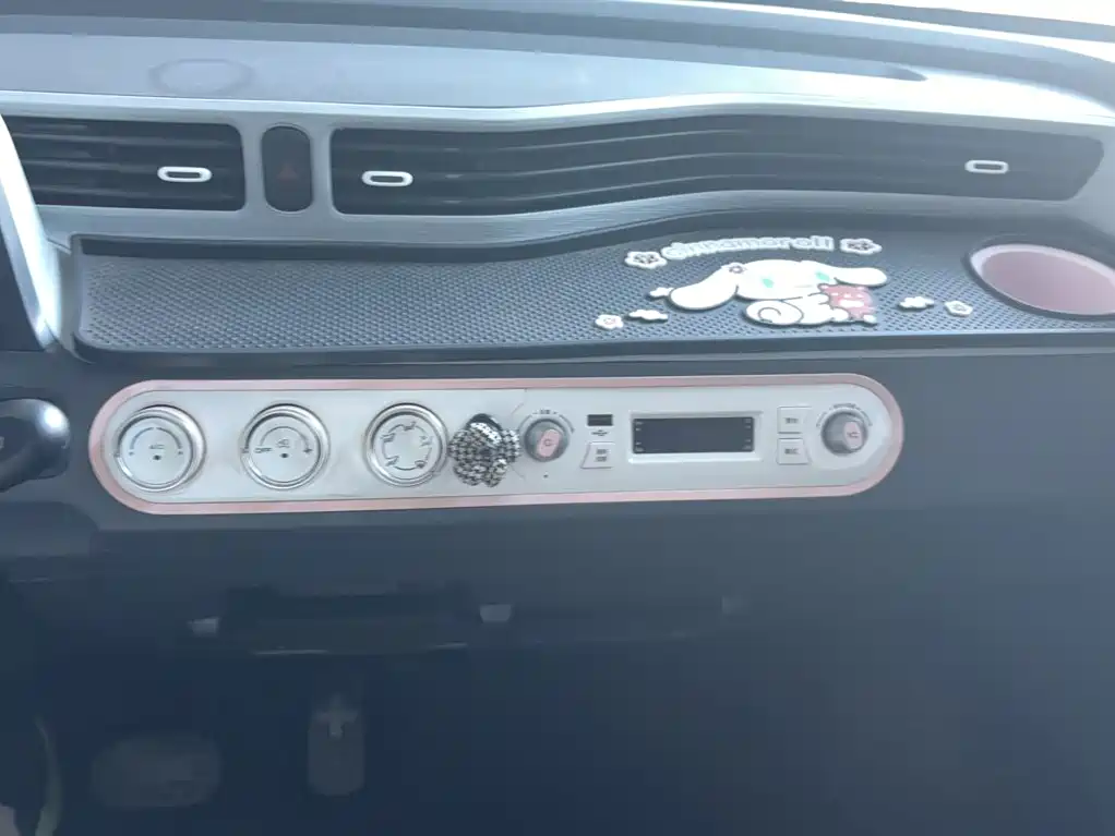 Wuling MINIEV — миниатюра 7