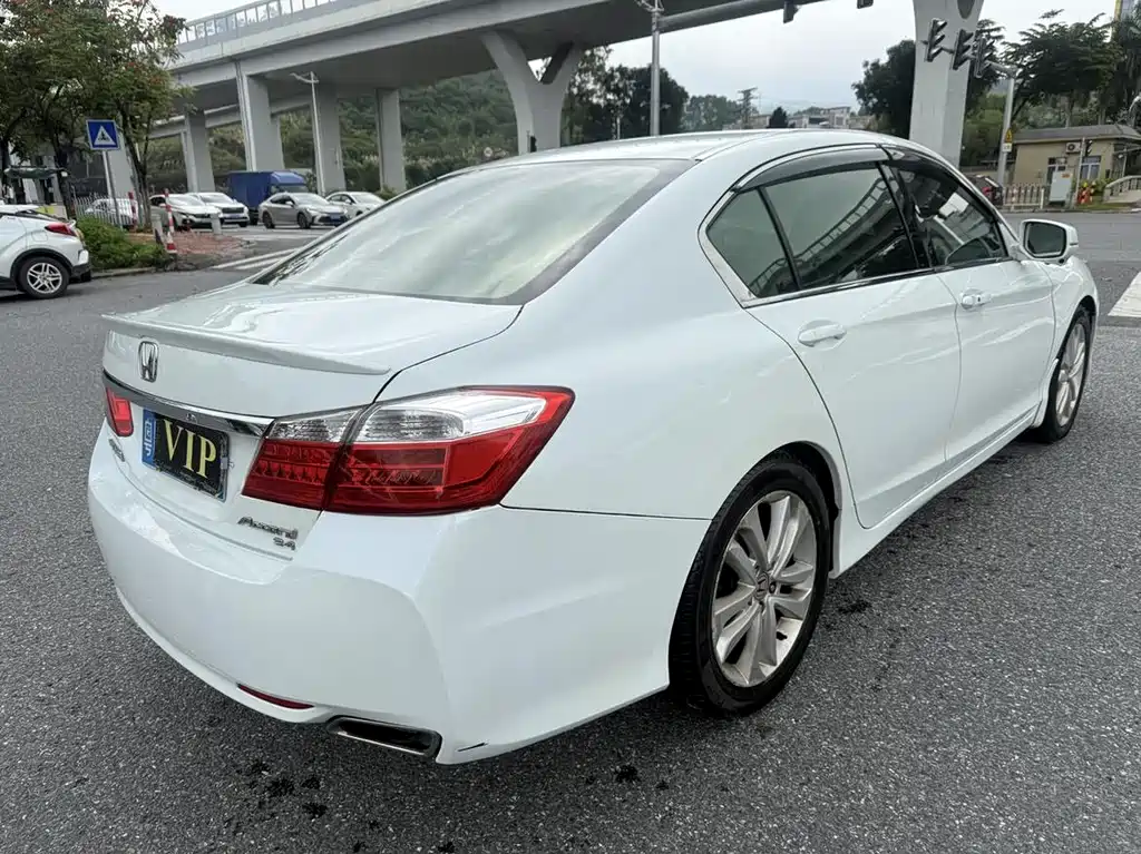 Honda Accord 2014 2.4L EX Luxury