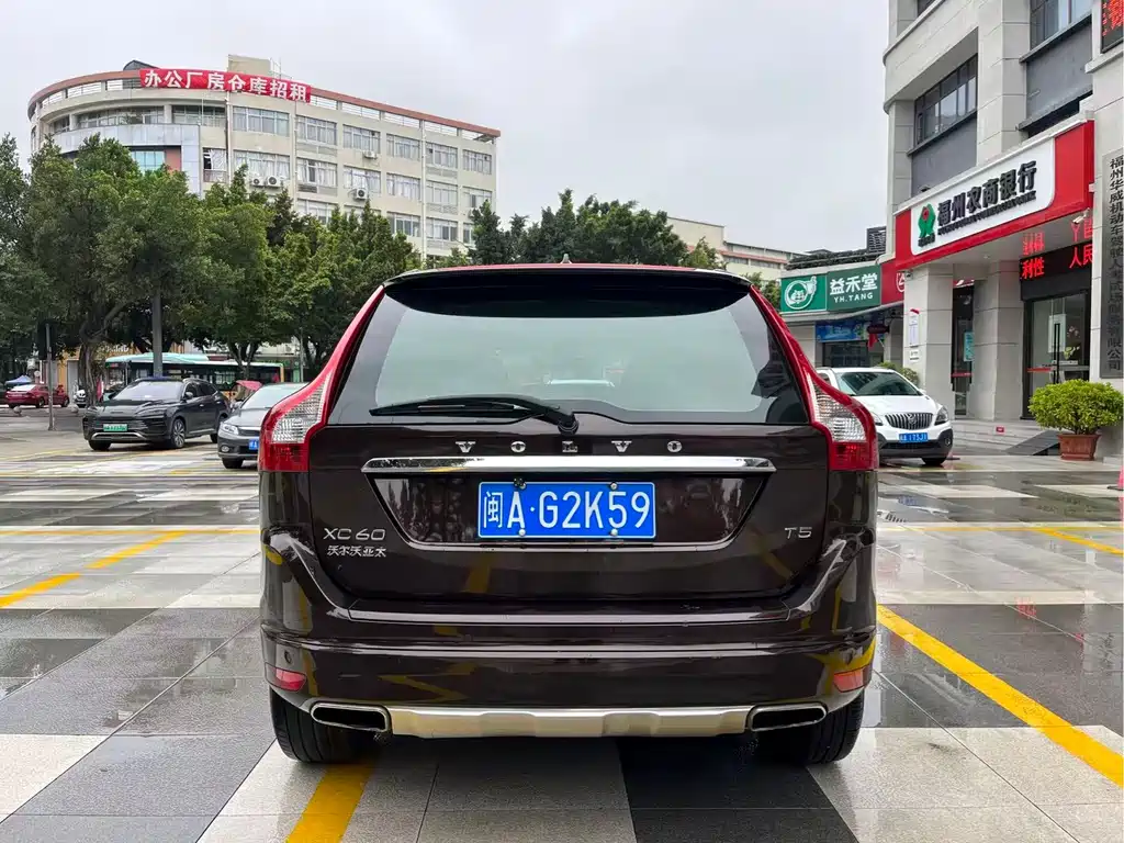 Volvo XC60 2017 T5