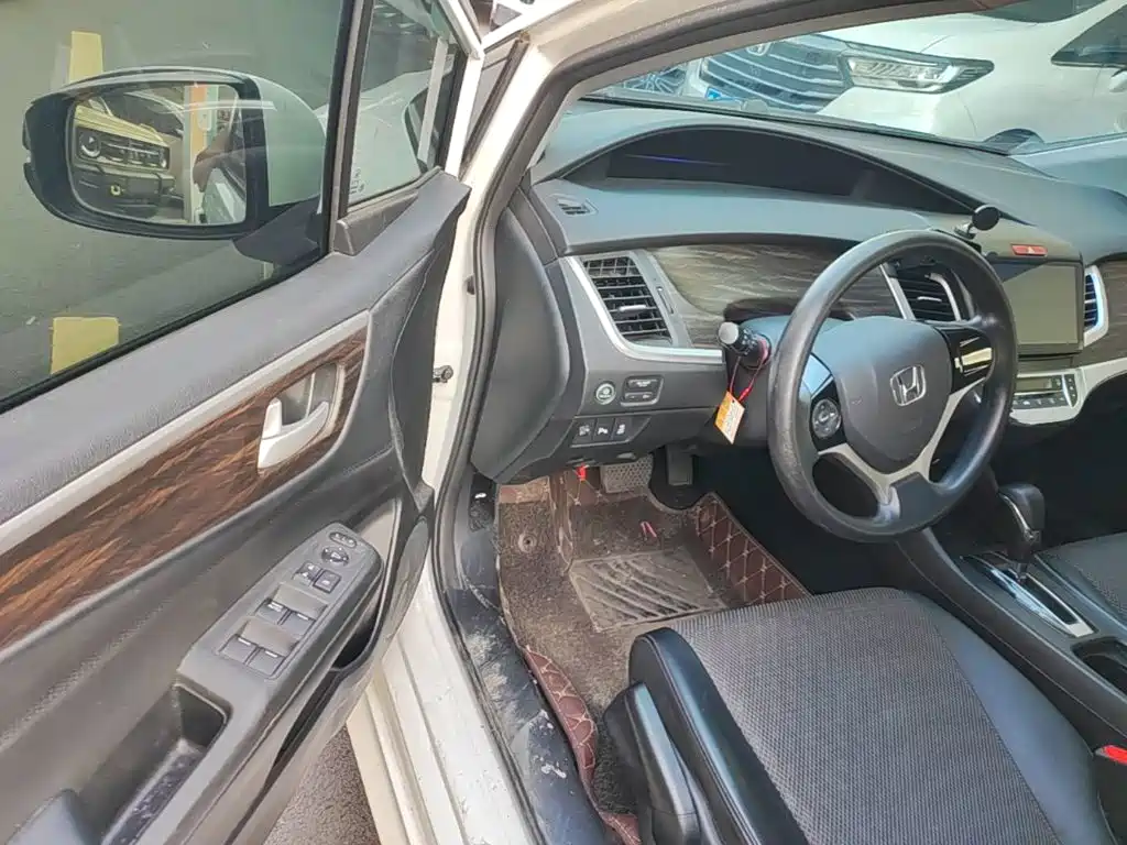 Honda Jade — миниатюра 16