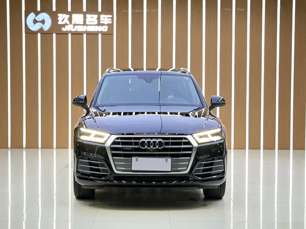 Audi Q5L — миниатюра 2